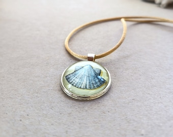 000A ac2* "LifeGuide Amulet" - sea shell - Necklace with a watercolor painting for a sea lover representing the beauty in life!