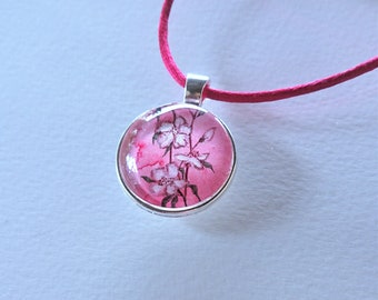 000A ffp* "LifeGuide Amulet" - almond blossom for peacefulness - Necklace with a watercolour painting (original)