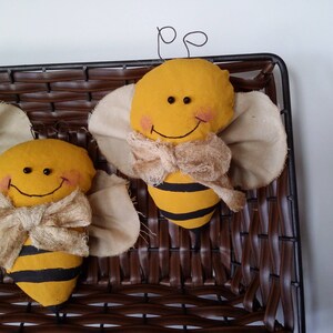 bowl fillers, bee decor, bee decorations, primitive bee bowl fillers, bee tucks, bee bowl fillers, bee ornament Bild 2