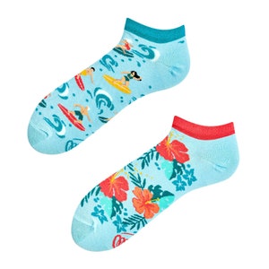 Hawaii Sneaker Socken von MANY MORNINGS, Herren und Damen Socken, Bunte und Lustige Socken, Mismatched Socken, Geschenk Frau & Mann