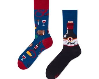 Skarpetki w kolorze wina od MANY MORNINGS, skarpetki damskie, skarpetki męskie, skarpetki niepasujące do siebie, kolorowe skarpetki, prezent dla kobiety, prezent dla mężczyzny