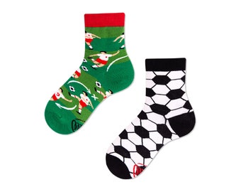 Chaussettes de football pour enfants de NOMBREUX MATINS, chaussettes pour filles, chaussettes pour garçons, chaussettes dépareillées, chaussettes colorées, chaussettes pour enfants, cadeau pour enfants