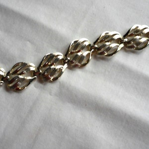 CORO Vintage Silver Tone Swirl Link Bracelet image 2