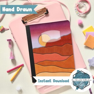 Pode incluir: Um caderno com um design de pôr do sol em tons de laranja, vermelho e amarelo. O caderno tem as etiquetas "Hand Drawn" e "Instant Download". O caderno está sobre uma prancheta rosa.