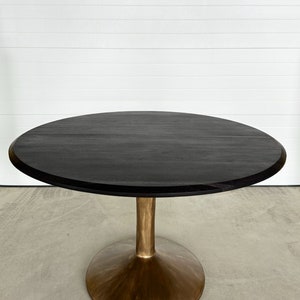 Round Dining Table | Pedestal Dining Table | Round Table | Hardwood Table | Circle Table | Extension Table | Oval Table