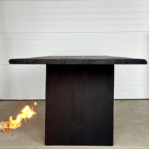 Mesa de comedor moderna negra – Mesa de comedor arquitectónica de madera maciza / Mesa de lujo artesanal / Fabricada bajo pedido imagen 8