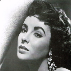 Elizabeth Taylor, Hollywood, Celebrities, Giclee Print, Old Hollywood, Fine Art Print, Hollywood Glamour, Home Theater Art, Liz Taylor, Art