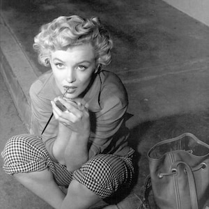 Marilyn Monroe, Giclee Print, Marilyn Monroe Wall Art, Hollywood, Celebrities, Home Decor, Hollywood Regency, Home Theater Art, Giclee Art