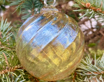 Optic Twist Gold Ornament