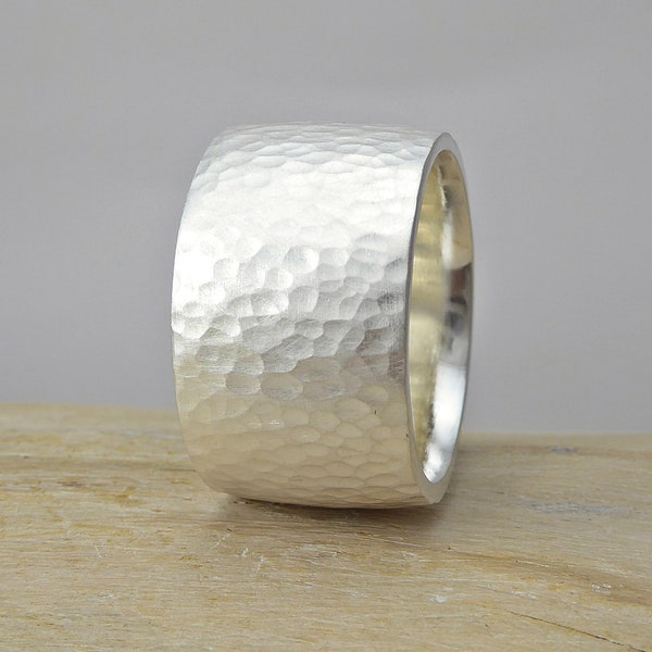 sehr breiter, gehämmerter Ring "Zeltler" in Silber, geschmiedeter Bandring extra breit