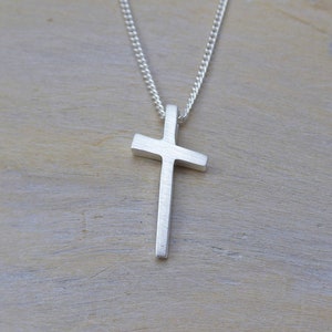 Small, puristic cross &quot;Little Silanus&quot; in silver with chain, silver cross as a gift for communion or confirmation