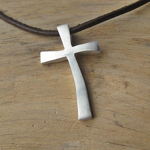 silver cross pendant Consuelo on leather cord Lederband variabel