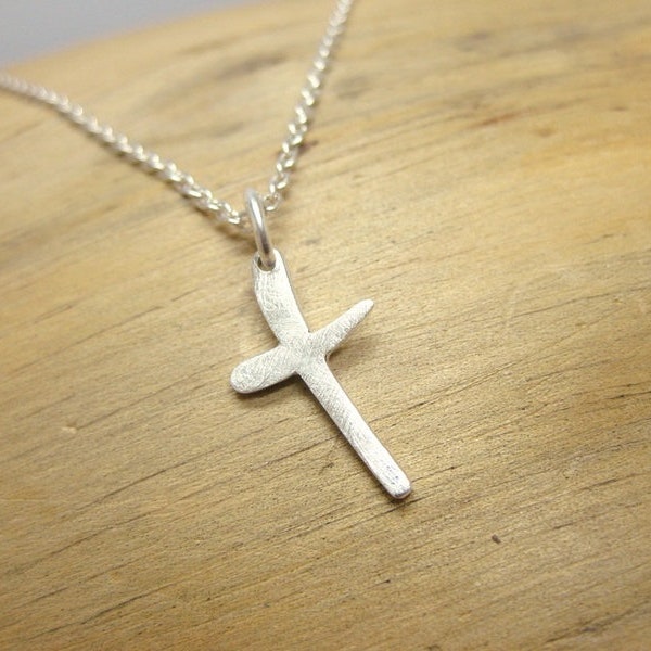 Silberkreuz "Lea" an Ankerkette, zartes Kreuz mit Kette Silber, Geschenk zur Kommunion oder Konfirmation