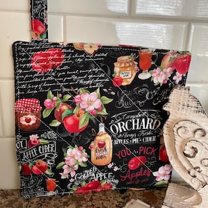Reversible Apple Pot Holder|Farmhouse Kitchen Hot Pads