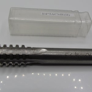 3/4-5 Acme-gängtapp - Höger - 29 grader - Rak spån - Plugggängtapp 1 st