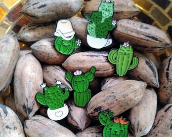 PLANTES DE CACTUS DE CHAT, épingles en émail, épingle à dos, bijoux succulents, amoureux des chats, insigne de plante anthropomorphe, épinglettes drôles