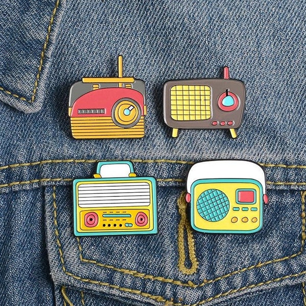 RETRO RADIO PINS, Mid Century Style Portable Radios, Tabletop and Portable Designs, Vintage Style