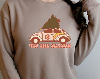 Retro Christmas sweatshirt, tis the season Christmas tree graphic  sweatshirt, Women's holiday shirt, Women's graphic tee