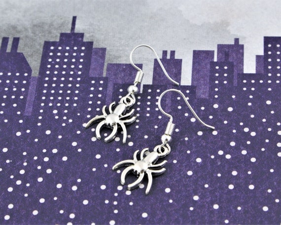 Bolsa De Regalo Gratis Halloween Aterrador Araña Plateado Plata Pendientes con Pasador GOTH JOYERÍA
