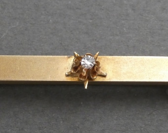 10K gold and diamond bar pin