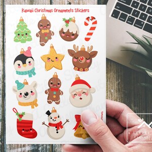 Feuille d'autocollants avec décorations de Noël kawaii, fabrication de cartes, scrapbooking, agenda, travaux manuels pour enfants, étiquettes cadeaux, sac de friandises, pain d'épice, père noël, bonhomme de neige