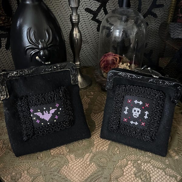 Vintage Crossbody Coin Purse