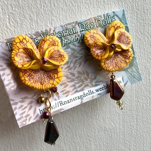 Yellow Detailed Pansy Earrings! - Handmade dangling flower jewelry