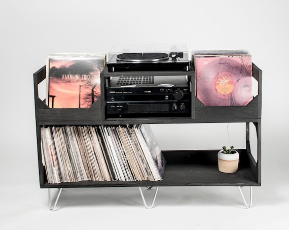 Deluxe Vinyl Display Turn Table Station With Bookshelf Style Storage // Enjoy your Collection of 500 Records // Stylish Kallax Alternative
