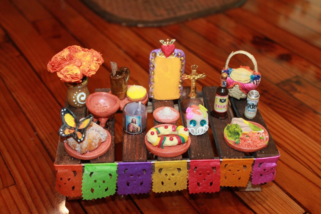 Mini Ofrenda / Clay Food / Nichos Mexicanos / Nicho / Day of Etsy