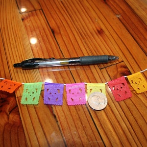 Mexican Papel picado / Dia de los Muertos decor / Papel Picado Banner / Colorful Banner / Ofrenda item / Mini papel picado / Altarcitos