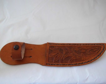 Pequeña funda de cuchillo de cuero personalizada hecha a mano en Montana