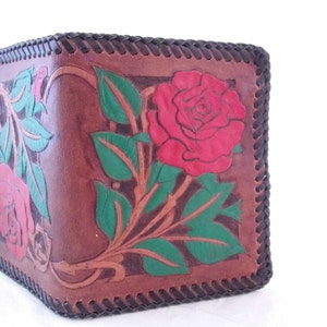 Cartera plegable de cuero pintada a mano con diseño de rosa