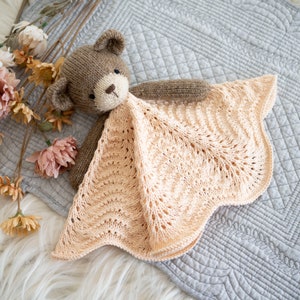 Amigurumi knit baby snuggle buddy Sweet cuddly knit teddy bear snuggle blanket image 4