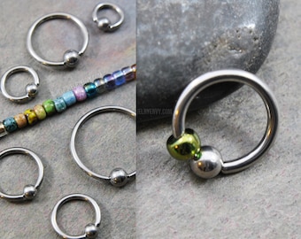 Aro con bola cautiva de acero quirúrgico inoxidable 316L - 92 colores - Elige tu talla: 20g/18g/16g/14g (6 mm-19 mm) - Estilo boho - Aro para nariz, cartílago o ombligo con cuentas