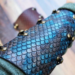 Hand Dyed Leather Dragon Scale Bracer, Larping armguard, Fantasy Cosplay, Halloween Costume Fathers Day