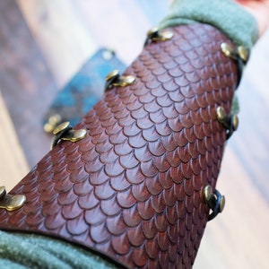 Leather Dragon Scale Armour, Leather Archery Bracer, Fantasy Cosplay Fathers Day