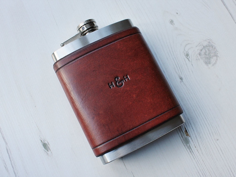 Personalised Hip Flask 8oz With Leather Jacket, Groomsmen / 3rd wedding Anniversary gift, Fathers Day image 4