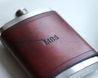 Personalised Hip Flask 8oz With Leather Jacket, Groomsmen / 3rd wedding Anniversary gift, Fathers Day