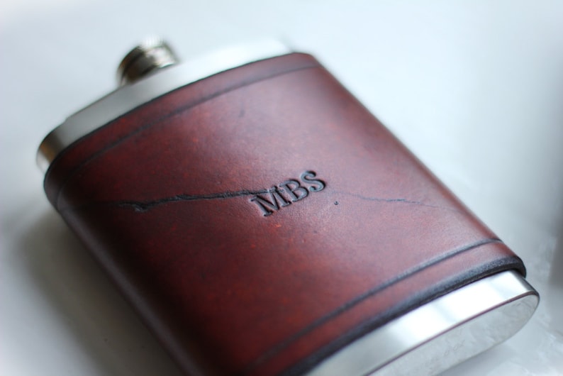 Personalised Hip Flask 8oz With Leather Jacket, Groomsmen / 3rd wedding Anniversary gift, Fathers Day image 1