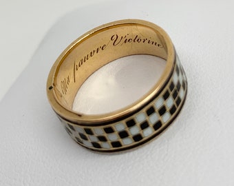 Georgian Mourning Ring - Gold and Chequerboard Enamel - Hidden Locket Compartment - c1810