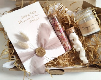 Coffret cadeau bonne fête maman, box cadeau fête des mères, carte, bougie,  gourmandise, sels de bain, artisanal