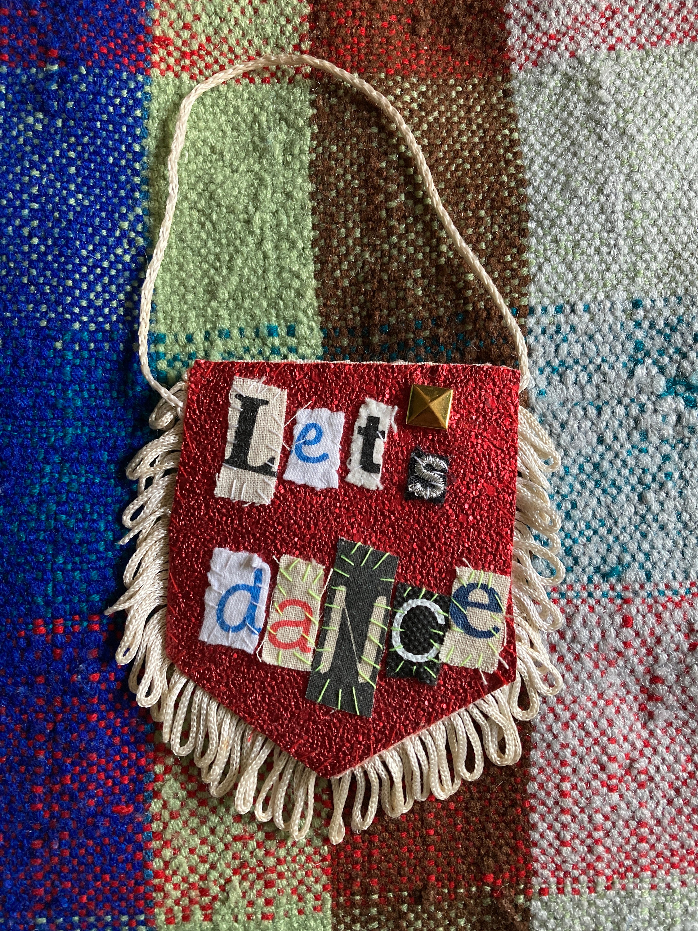 Fanion Let's Dance | Rouge