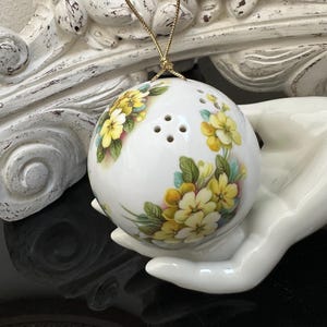 Vintage Royal Windsor Pomander Ball, Yellow Floral Fine Bone China Scent Diffuser - England