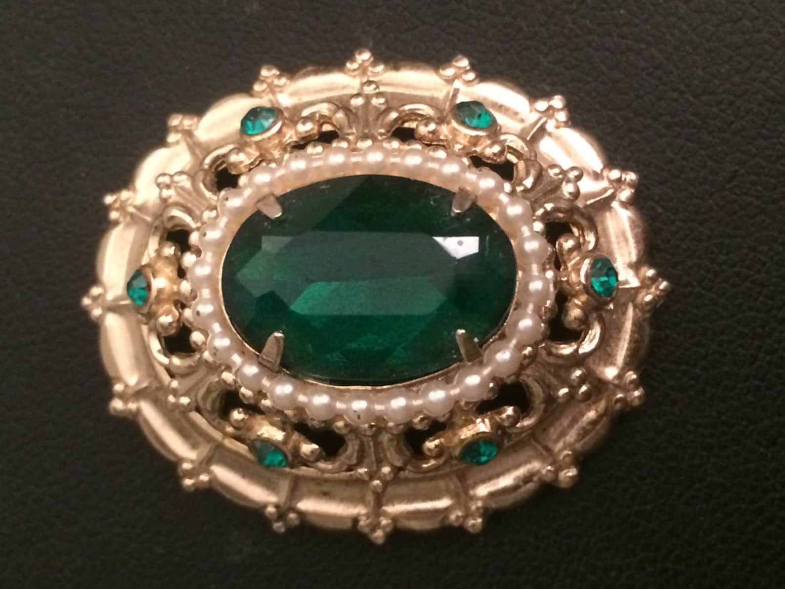 Vintage CORO Brooch Pin Emerald Green Rhinestones and White Etsy