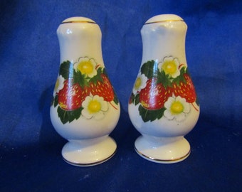 Vintage Salt and Pepper Shakers, Decorated with Strawberry Flowers and Strawberries