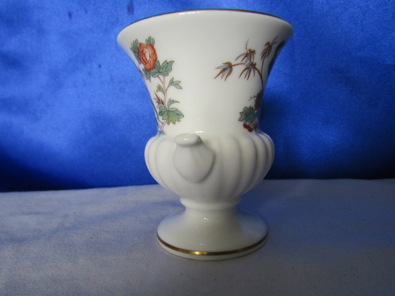 Vintage Wedgwood Bone China Urn Decorated With Kutani Crane Etsy