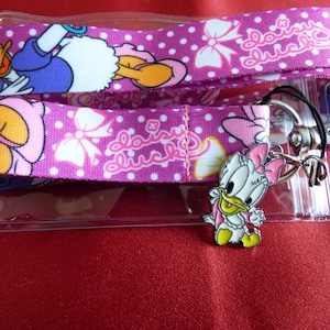 Disney Daisy Duck lanyard, charm & ID holder Bus pass/keys/neck strap/gift