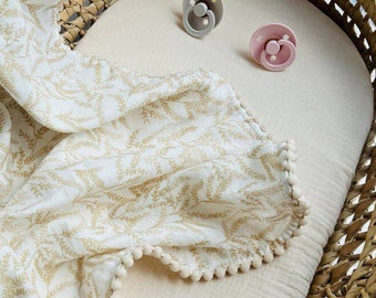 Couverture de bébé en mousseline beige, couverture d'été parfaite pour bébé, emmaillotage en coton biologique, cadeau de bébé neutre