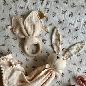 Organic baby comforter, Muslin Baby Bunny lovey girl, Personalized Bunny Security Blanket, first baby toy, Baby girl shower gift