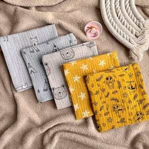 Baby cloth wipes set of 5, Organic muslin baby wash cloths 11.5&quot;x11.5&quot;, Reusable baby cotton wipes, Muslin napkins, New mom small gift